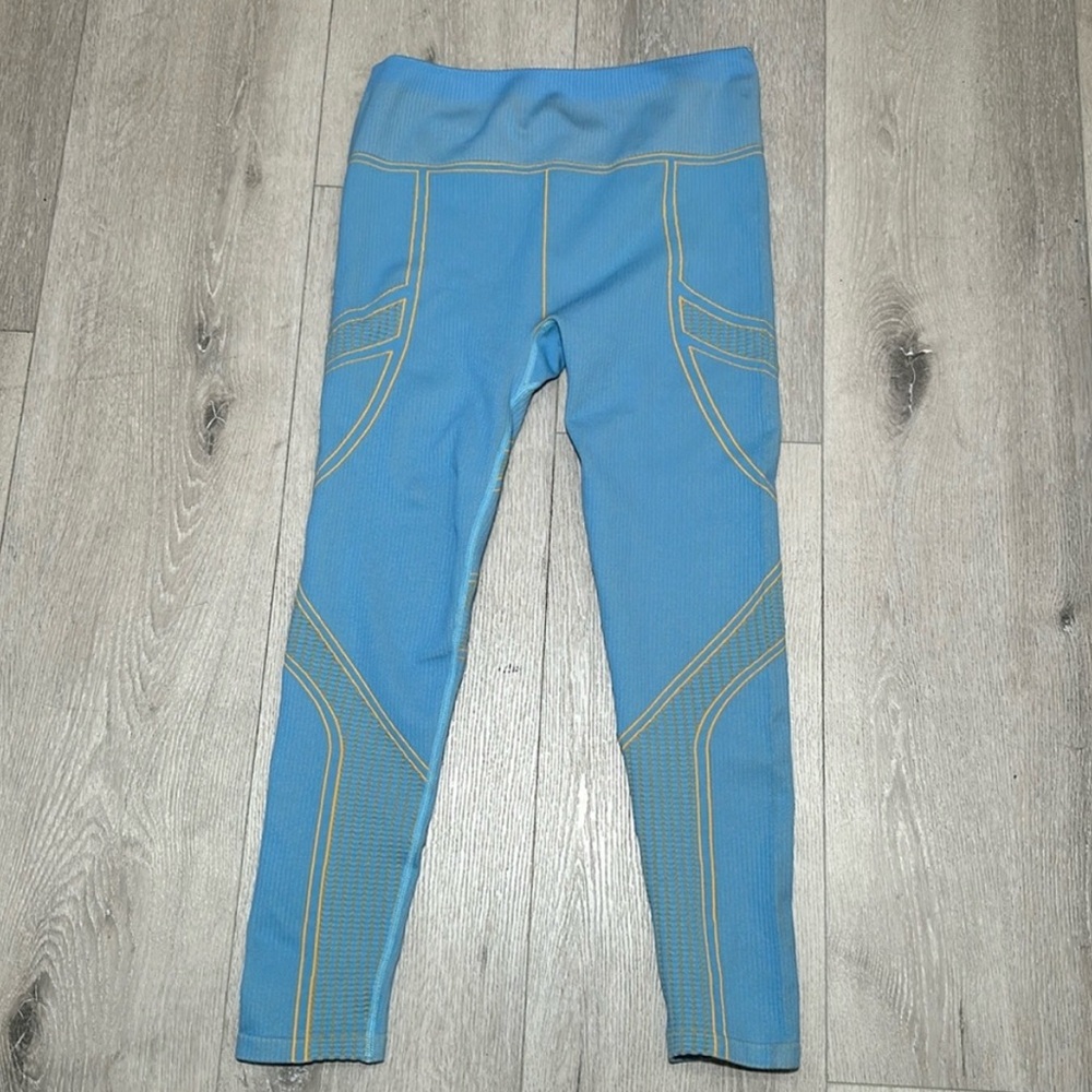 NWOT - (XL) Seamless High-Waisted Compressive Legging